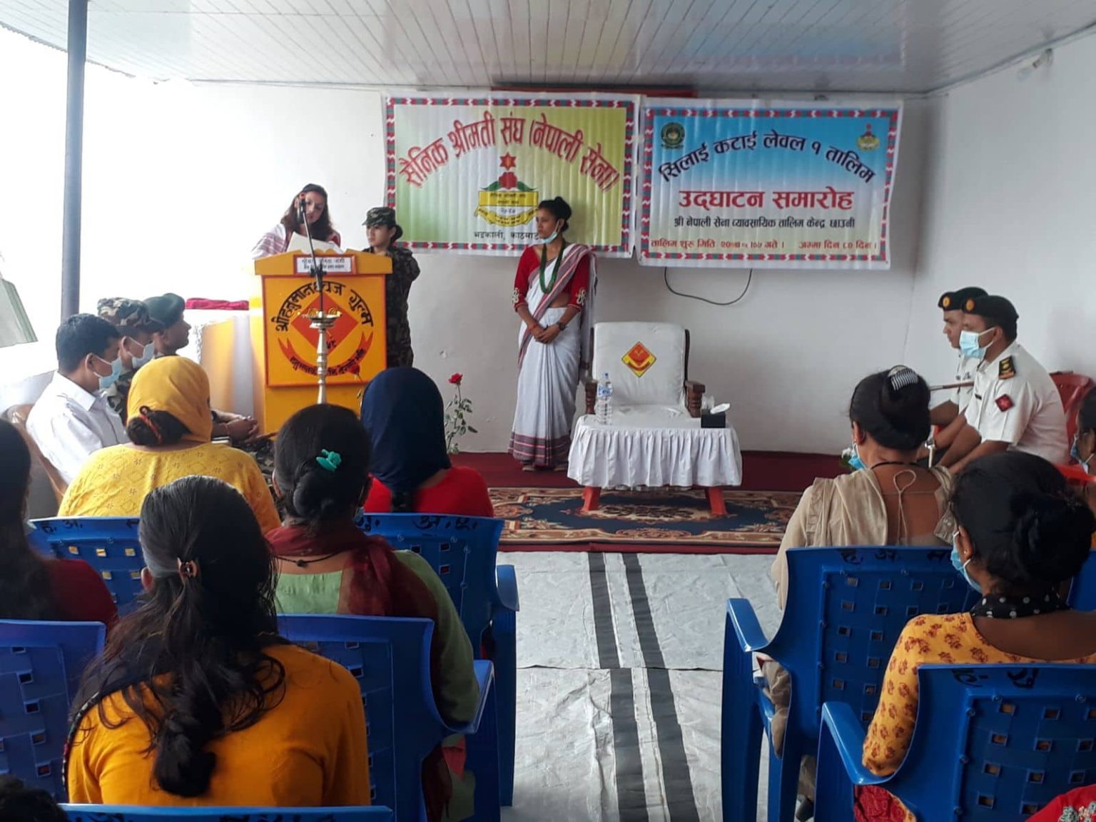 सेनाको परिवारका लागि बैतडीमा निःशुल्क सिलाइकटाई तालिम